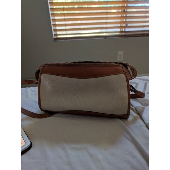 white leather dooney and bourke handbag - Picture 6 of 7